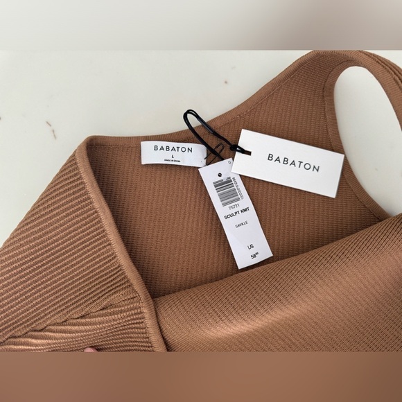 Aritzia- Babaton Sculpt Knit One-Shoulder Top - Picture 8 of 8